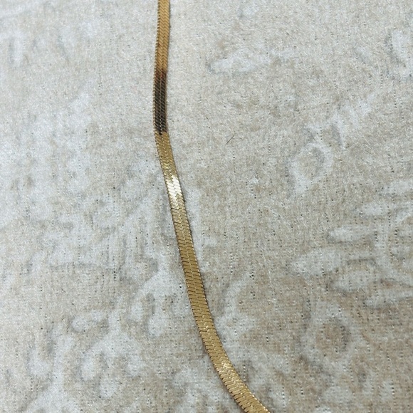 Vintage Herringbone Gold Tone Necklace White Quartz Stone Long Bar Pendant - Picture 15 of 16